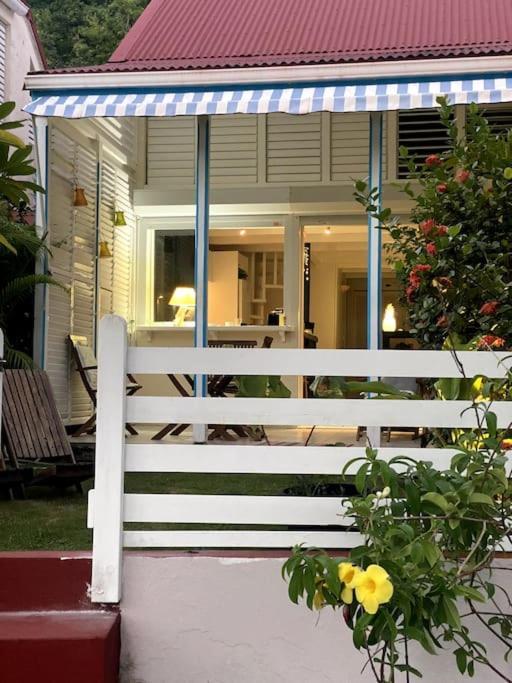 Bungalow Sucrier, Les Pieds Dans L'Eau Terre-De-Haut Extérieur photo