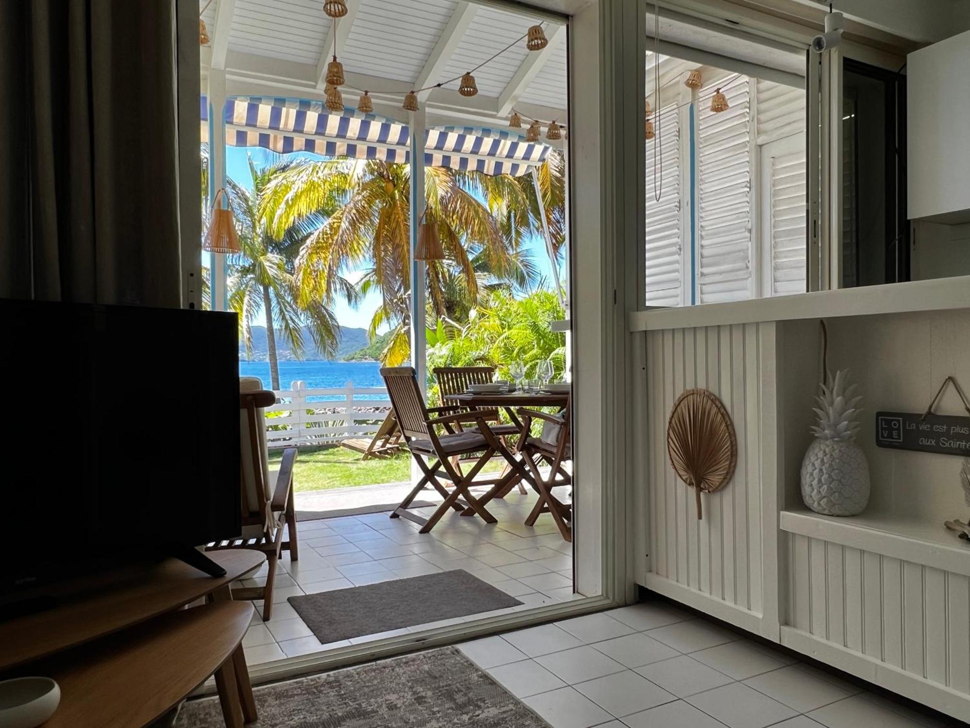 Bungalow Sucrier, Les Pieds Dans L'Eau Terre-De-Haut Extérieur photo